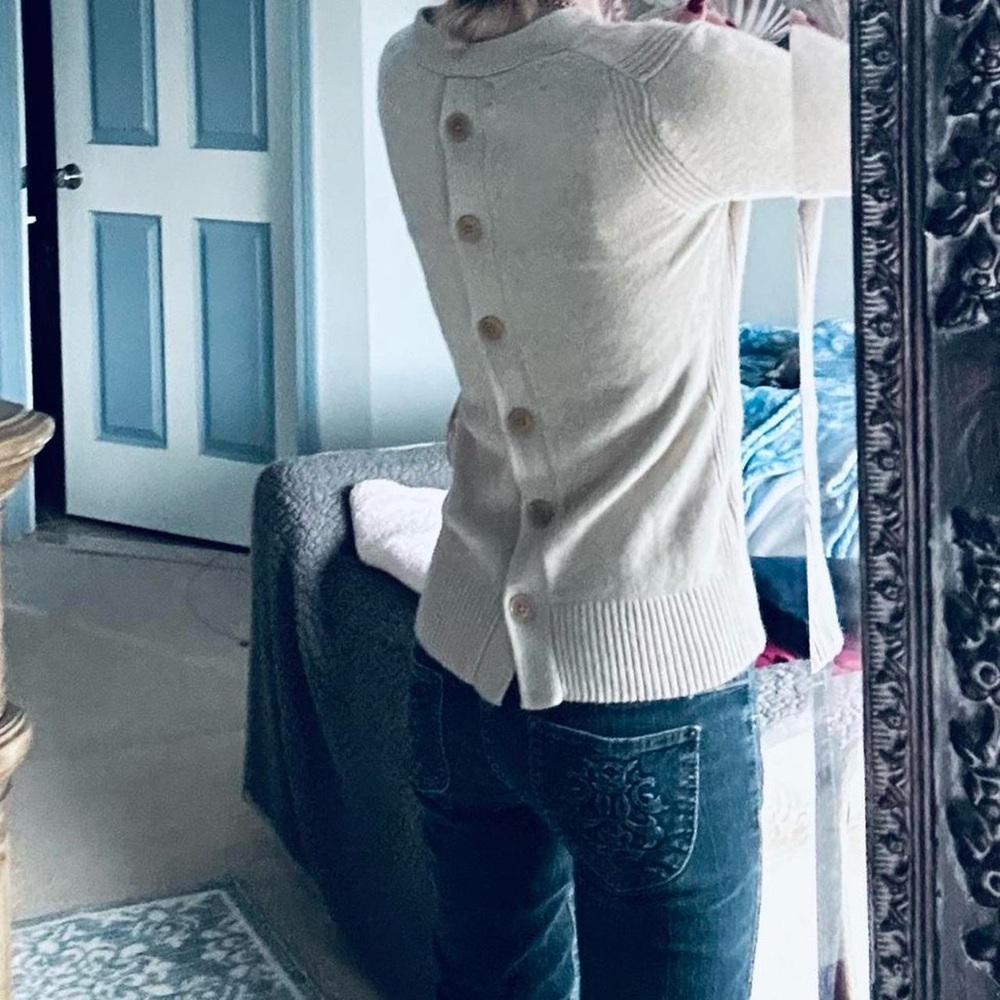 vintage Y2K  fall soft light gray sweater by banana republic